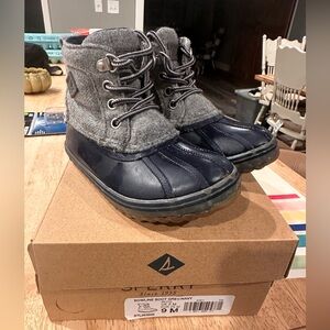 Sperry bowline boot gray and navy toddler 9